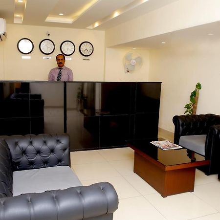 Hotel Noor Plaza ลาฮอร์ ภายนอก รูปภาพ