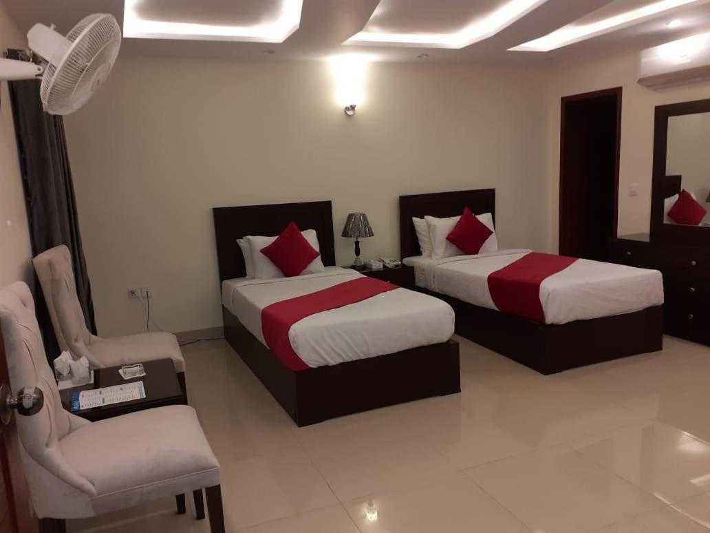 Hotel Noor Plaza ลาฮอร์ ภายนอก รูปภาพ